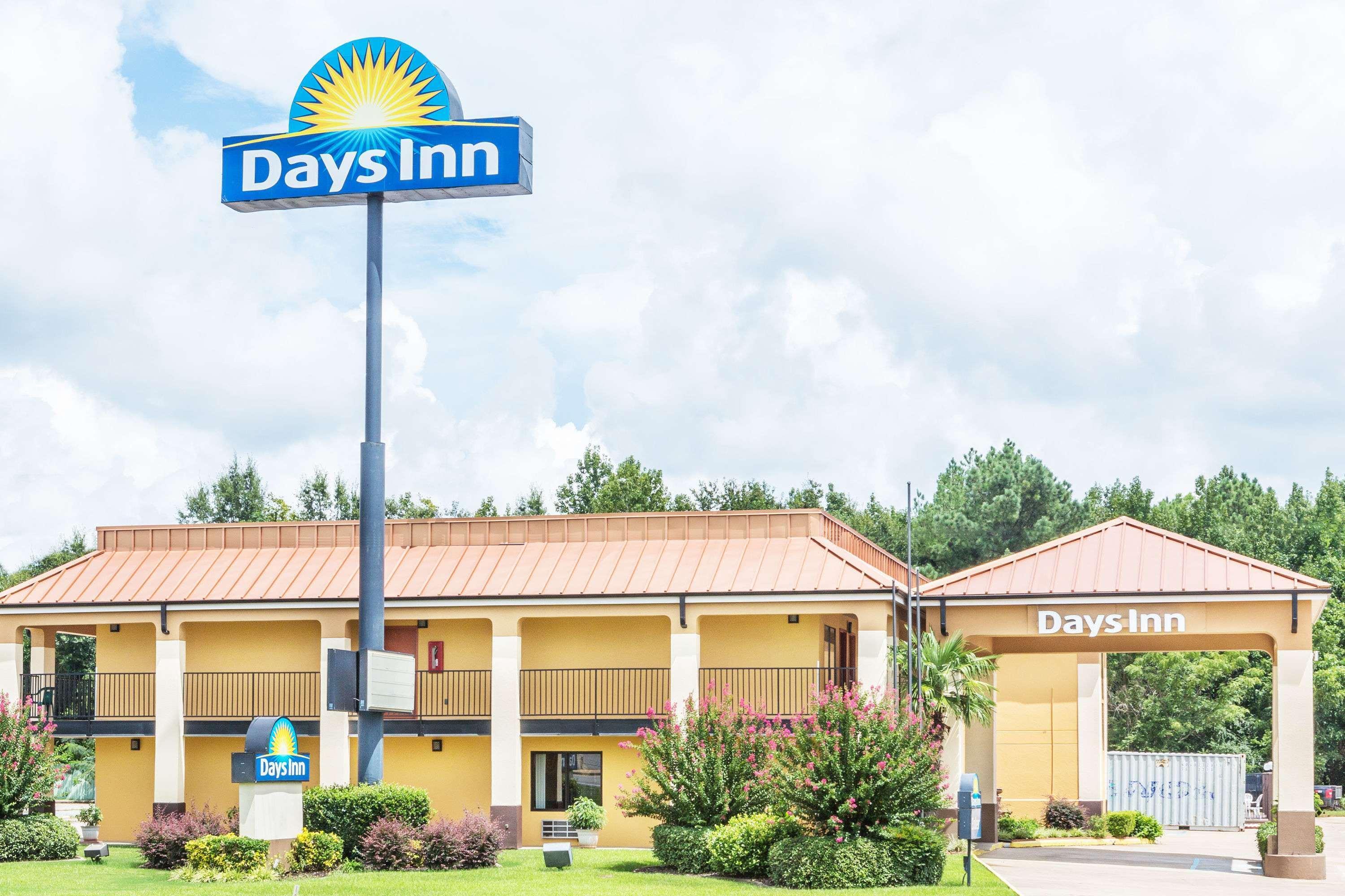 Days Inn By Wyndham Rayville Exterior photo